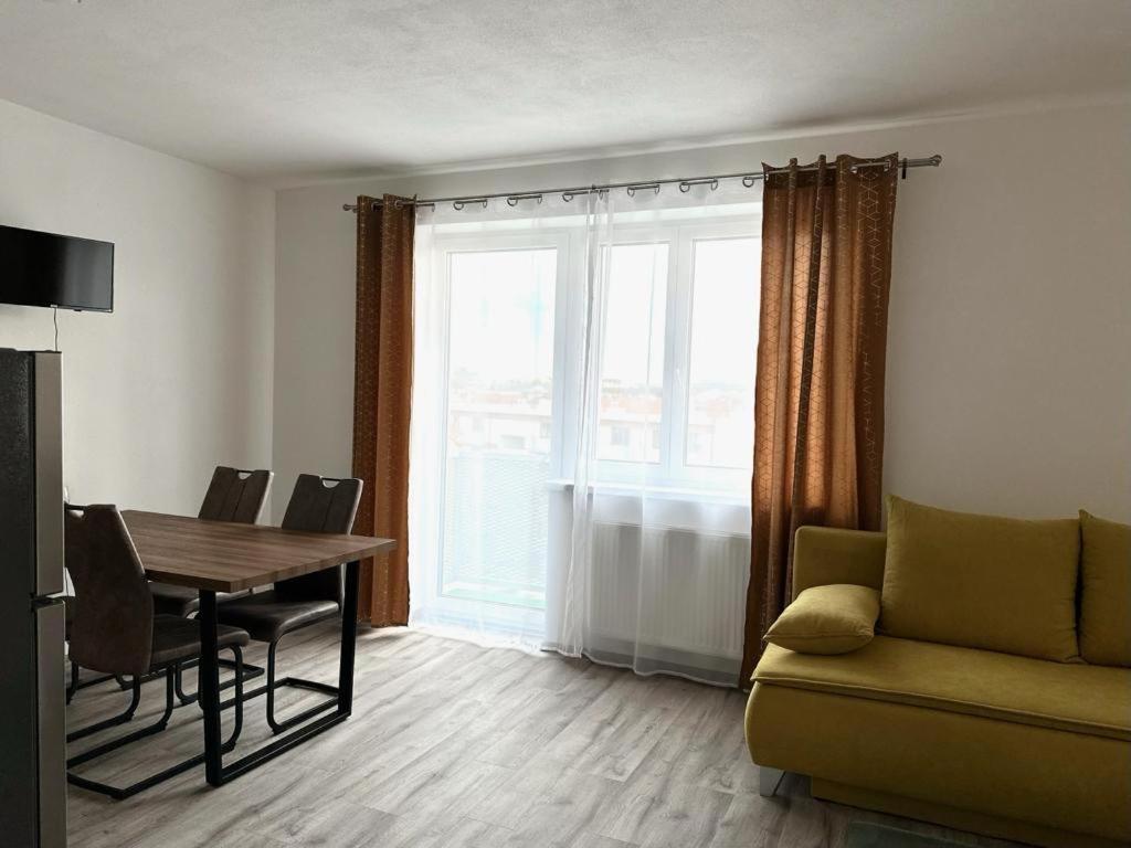 Sky Apartments 512 Plzen Ngoại thất bức ảnh